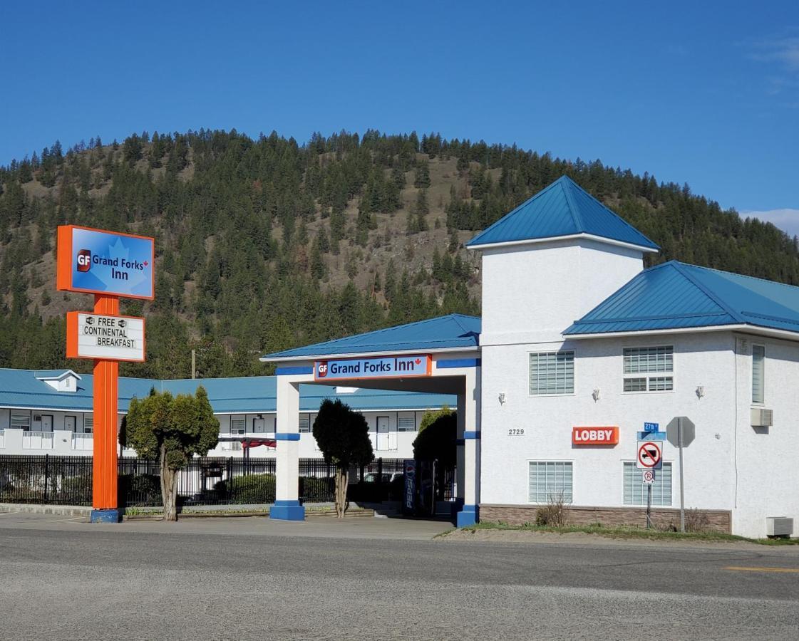 Grand Forks Inn Esterno foto